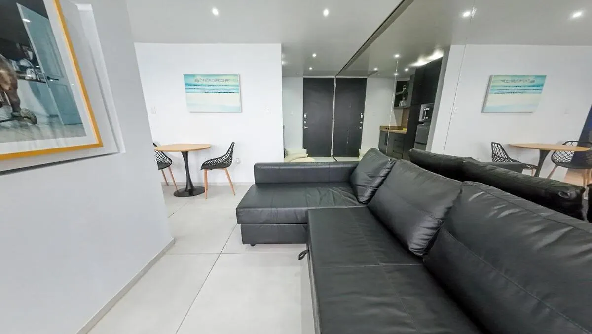 Deluxe Ocean View Studio with Free Parking & Pool 圣胡安